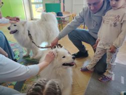 Czworonożni goście u Krasnali (8)