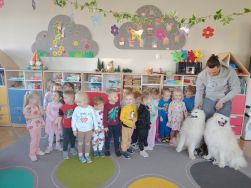 Czworonożni goście u Krasnali (10)