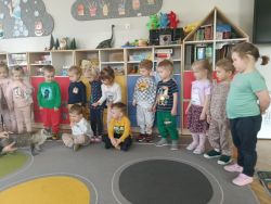 Czworonożni goście u Krasnali (9)