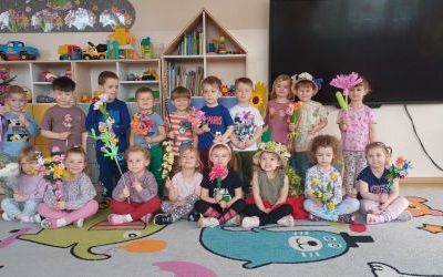 Powitanie wiosny - grupa Smerfy 