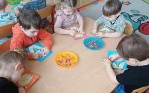 Powitanie wiosny - grupa Smerfy  (1)