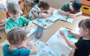 Powitanie wiosny - grupa Smerfy  (9)