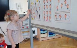 Powitanie wiosny - grupa Smerfy  (3)