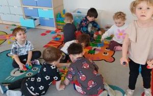 Powitanie wiosny - grupa Smerfy  (9)