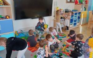 Powitanie wiosny - grupa Smerfy  (11)