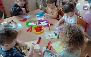 Powitanie wiosny - grupa Smerfy  (12)