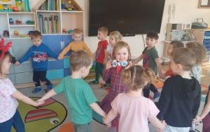 Powitanie wiosny - grupa Smerfy  (17)