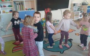 Powitanie wiosny - grupa Smerfy  (18)