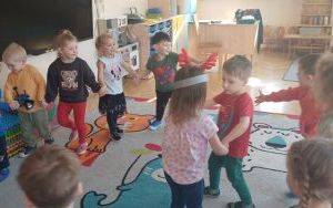 Powitanie wiosny - grupa Smerfy  (2)