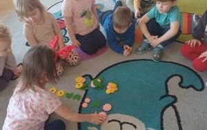 Powitanie wiosny - grupa Smerfy  (4)