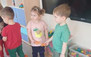 Powitanie wiosny - grupa Smerfy  (6)