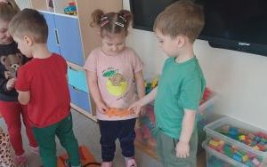 Powitanie wiosny - grupa Smerfy  (5)