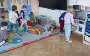 Powitanie wiosny - grupa Smerfy  (10)