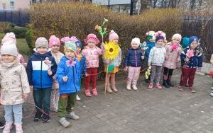 Powitanie wiosny - grupa Smerfy  (14)