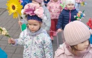 Powitanie wiosny - grupa Smerfy  (6)