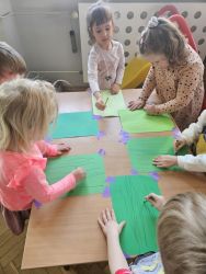 Krasnale żegnają zimę i witają wiosnę (9)