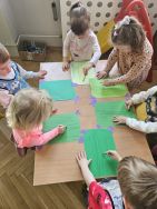 Krasnale żegnają zimę i witają wiosnę (6)