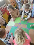 Krasnale żegnają zimę i witają wiosnę (8)