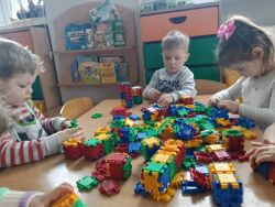 Krasnale żegnają zimę i witają wiosnę (18)