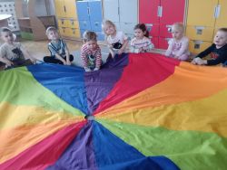 Krasnale żegnają zimę i witają wiosnę (4)