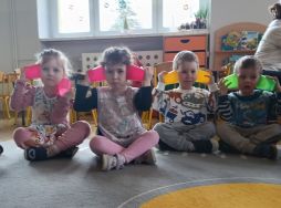 Krasnale żegnają zimę i witają wiosnę (15)