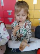 Krasnale żegnają zimę i witają wiosnę (7)