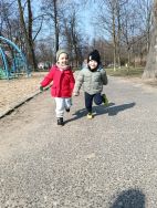 Wiosenny jogging w parku (7)