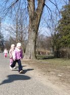 Wiosenny jogging w parku (15)