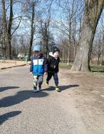 Wiosenny jogging w parku (6)