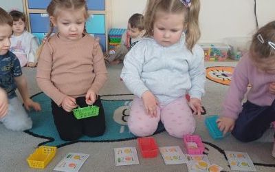 Smerfy poznają zawód sprzedawcy  (20)