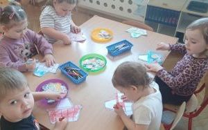 Smerfy poznają zawód sprzedawcy  (5)