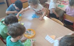 Smerfy poznają zawód sprzedawcy  (6)