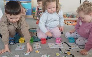 Smerfy poznają zawód sprzedawcy  (19)