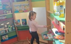 Smerfy poznają zawód sprzedawcy  (6)