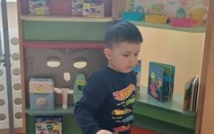 Smerfy poznają zawód sprzedawcy  (12)