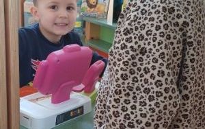 Smerfy poznają zawód sprzedawcy  (13)