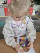 Krasnale w wielkanocnym nastroju (8)