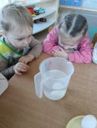 Krasnale w wielkanocnym nastroju (5)