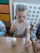 Krasnale w wielkanocnym nastroju (13)