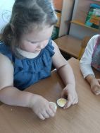 Krasnale w wielkanocnym nastroju (15)