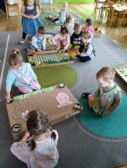 Krasnale w wielkanocnym nastroju (8)