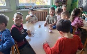 Wielkanocne obyczaje w grupie Słoneczka (7)