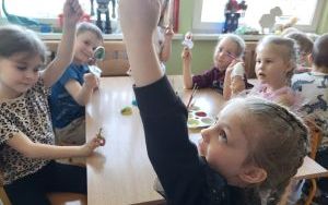 Wielkanocne obyczaje w grupie Słoneczka (3)