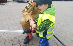 Smerfy na wycieczce w Straży Pożarnej (8)