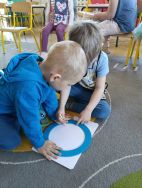 Krasnale zwiedzają Oleśnicę (11)