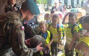 Słoneczka na Dniu Otwartych Koszar (3)