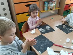 Krasnale w świecie książek (13)