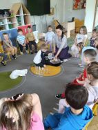 Krasnale w świecie książek (18)