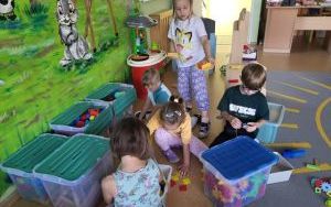 Słoneczka żegnają przedszkole, a witają szkołę (3)