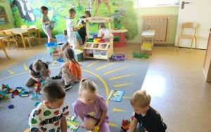 Słoneczka żegnają przedszkole, a witają szkołę (4)